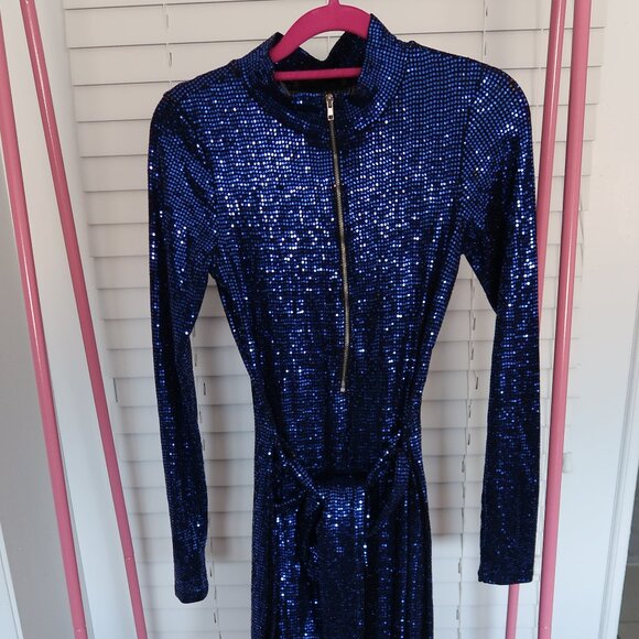 💙✨ Show-Stopping Blue Sequin Bodysuit Pant Set✨💙 - Picture 3 of 5